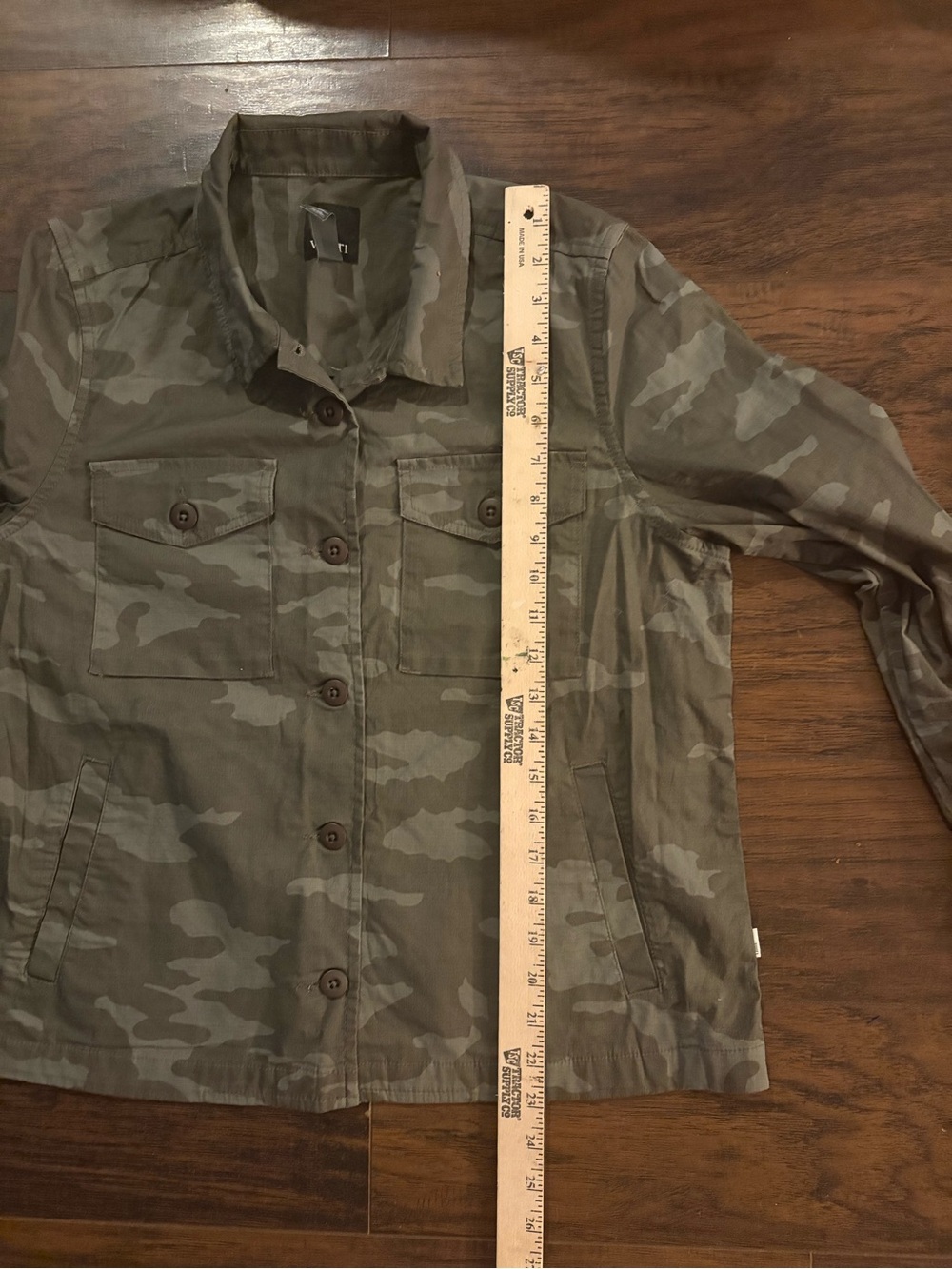 Vuori Ripstop Jacket in Oregano Camo Camouflage size Medium - Picture 7 of 7